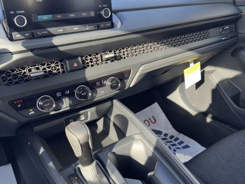 Certified 2025 Honda Accord SE image 23