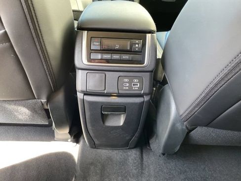 Used 2026 Subaru Ascent Premium AWD/4WD image 27