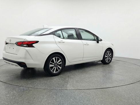 Used 2025 Nissan Versa SV FWD image 9