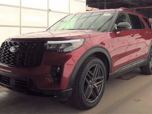 Used 2025 Ford Explorer ST-Line w/ Premium Package image 1