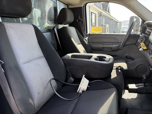 Used 2009 Chevrolet Silverado 3500 W/T w/ Snow Plow Prep Package image 15