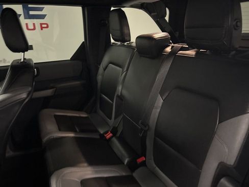 Used 2023 Ford Bronco Black Diamond image 25