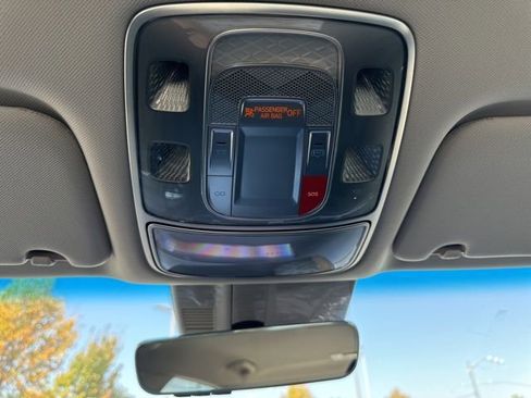 Used 2025 Genesis G80 2.5T image 43