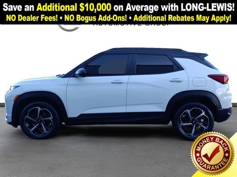 Used 2022 Chevrolet TrailBlazer RS w/ Sun and Liftgate Package image 2