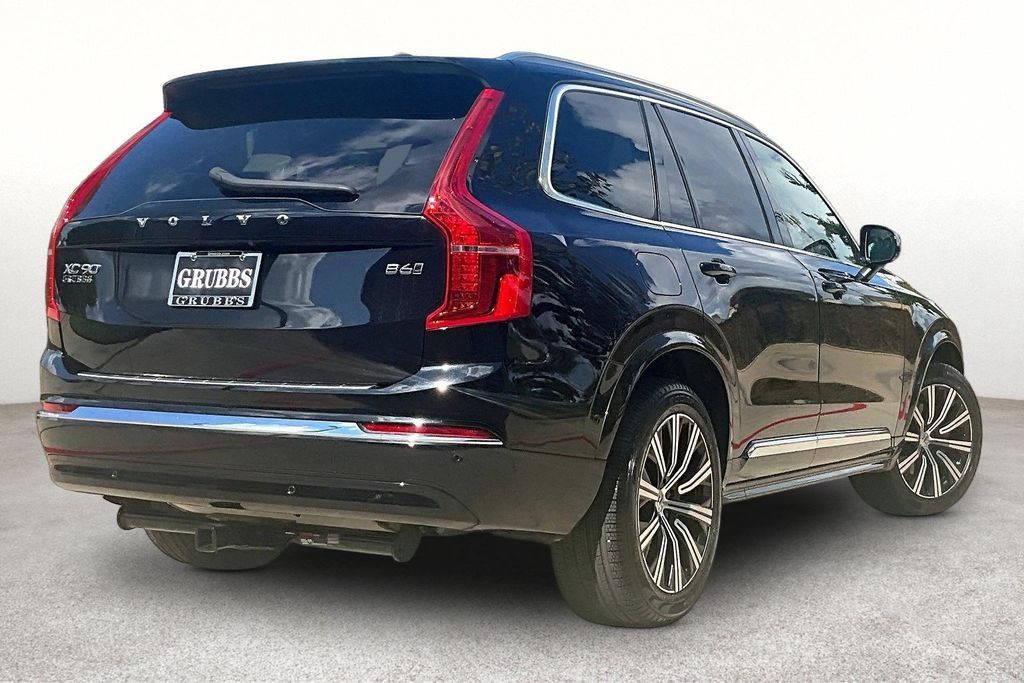 Used 2025 Volvo XC90 B6 Plus w/ Protection Package Premier AWD/4WD image 2