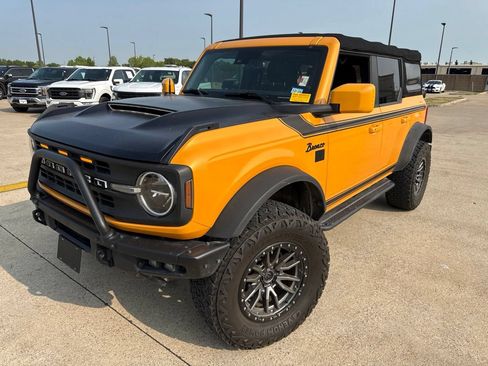 Used 2022 Ford Bronco Black Diamond w/ Sasquatch Package AWD/4WD image 1