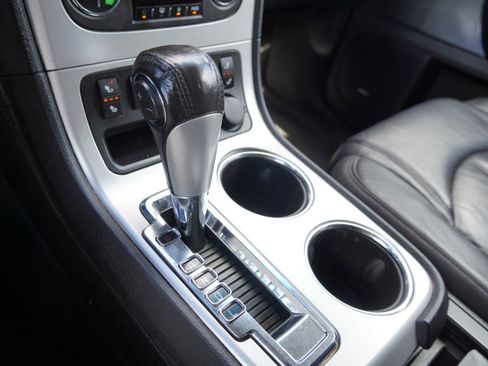 Used 2012 GMC Acadia SLT image 27