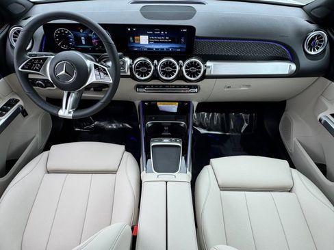 New 2025 Mercedes-Benz GLB 250 GLB 250 image 4