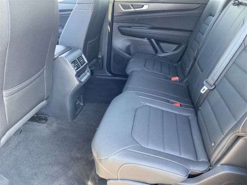 New 2026 Volkswagen Atlas Cross Sport SEL R-Line image 13
