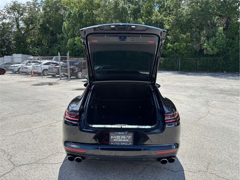Used 2017 Porsche Panamera 4S image 51
