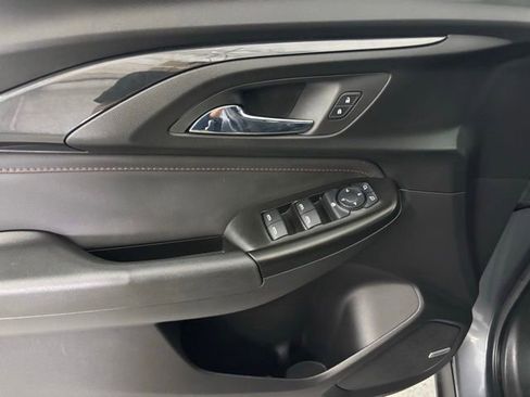Used 2022 Chevrolet TrailBlazer RS w/ Technology Package FWD image 10