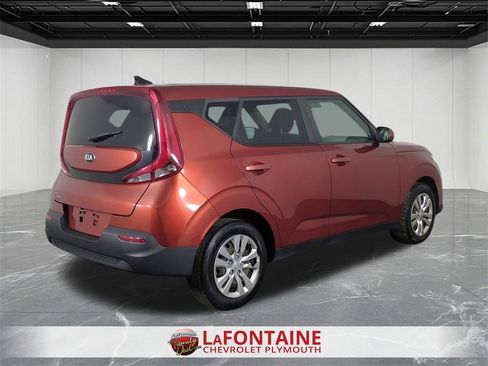 Used 2021 Kia Soul LX image 8