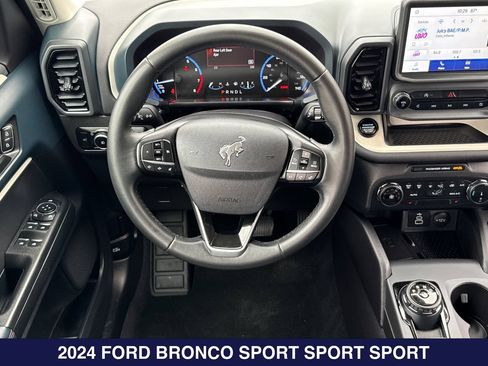 Used 2024 Ford Bronco Sport Heritage w/ Heritage Convenience Package AWD/4WD image 15