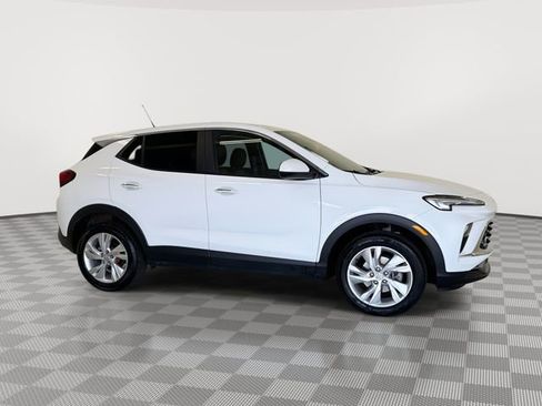 Certified 2025 Buick Encore GX Preferred AWD/4WD image 13