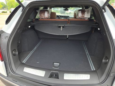 New 2025 Cadillac XT5 Premium Luxury image 18