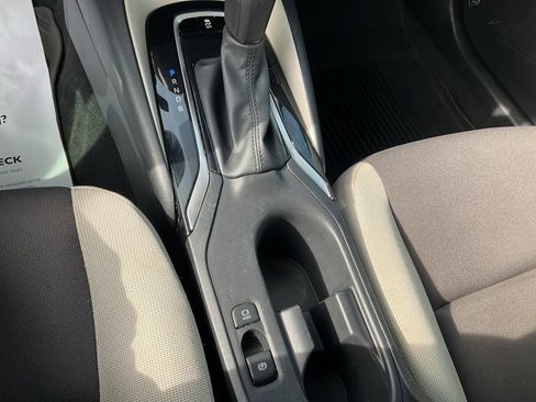 Used 2023 Toyota Corolla LE image 10