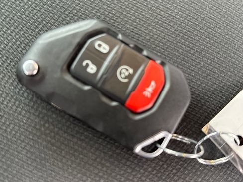 Certified 2022 Jeep Wrangler Sport S image 31