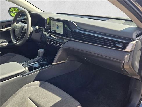 Used 2025 Toyota Camry LE FWD image 20