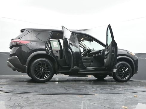 Used 2023 Nissan Rogue S image 69