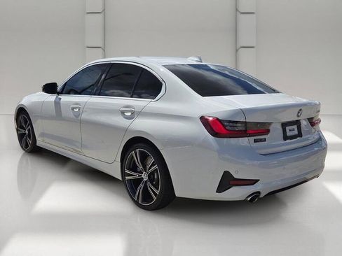 Used 2022 BMW 330i Sedan w/ Premium Package 2 RWD image 3