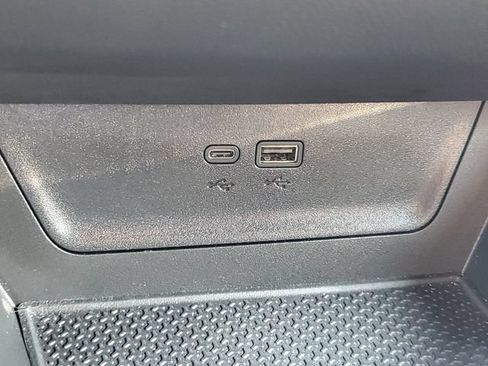 Certified 2026 Chevrolet Equinox RS w/ Convenience Package III FWD image 31