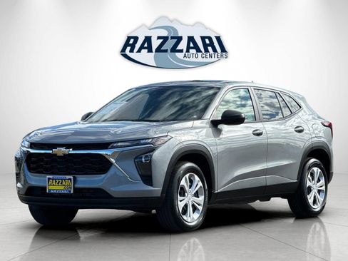 Used 2026 Chevrolet Trax LS w/ Driver Confidence Package FWD image 7