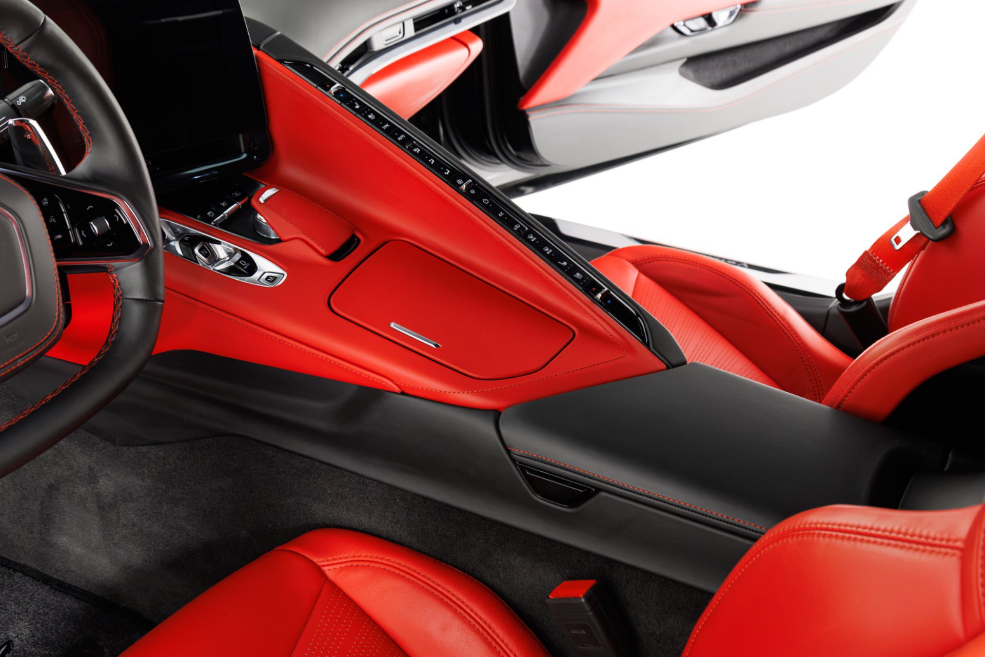 Used 2024 Chevrolet Corvette Stingray Premium Cpe w/ Z51 Performance Package RWD image 28