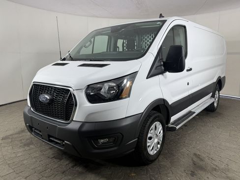 Used 2025 Ford Transit 250 Low Roof w/ Exterior Upgrade Package RWD image 3