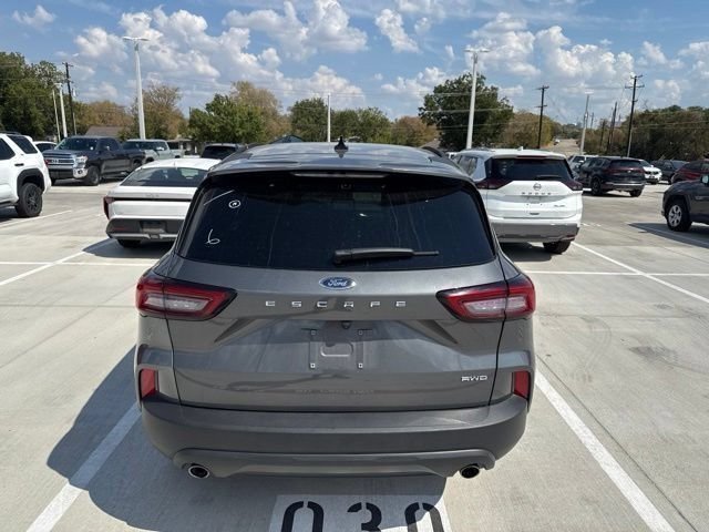 Used 2025 Ford Escape ST-Line AWD/4WD image 7