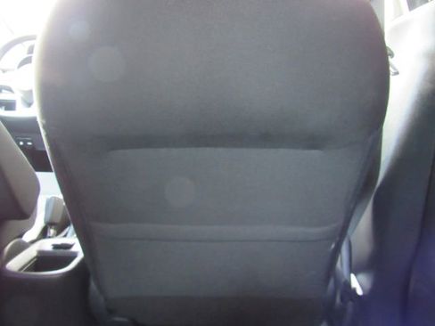 Used 2020 Nissan Versa SV image 25