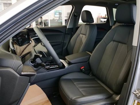 New 2025 Audi Q5 Premium image 10