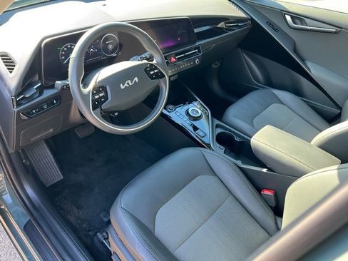 Certified 2023 Kia Niro Wind w/ Wind Preserve Package image 13