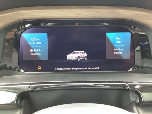 New 2025 Volkswagen Atlas SE FWD image 13