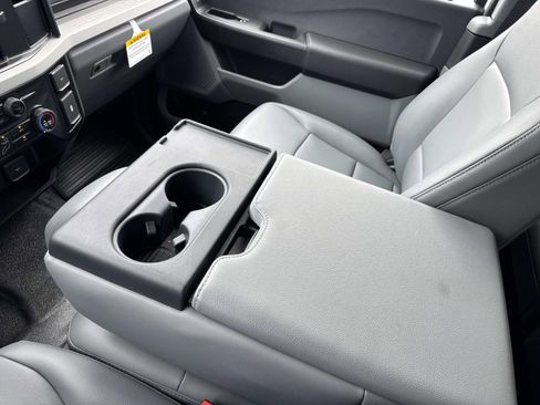 New 2026 Ford F550 4x4 Supercab Super Duty image 35
