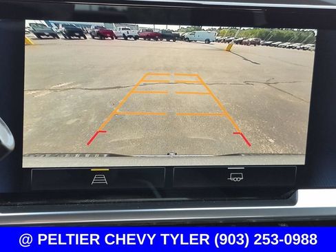 Used 2023 Chevrolet Silverado 1500 LT AWD/4WD image 23