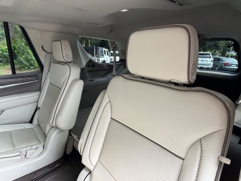 Used 2021 GMC Yukon Denali w/ Denali Ultimate Package AWD/4WD image 34