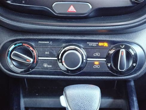 Used 2024 Kia Soul LX w/ Option Group 015 FWD image 24