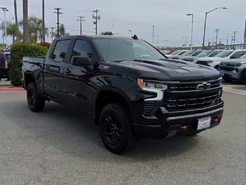 Used 2022 Chevrolet Silverado 1500 LT Trail Boss w/ Protection Package image 2