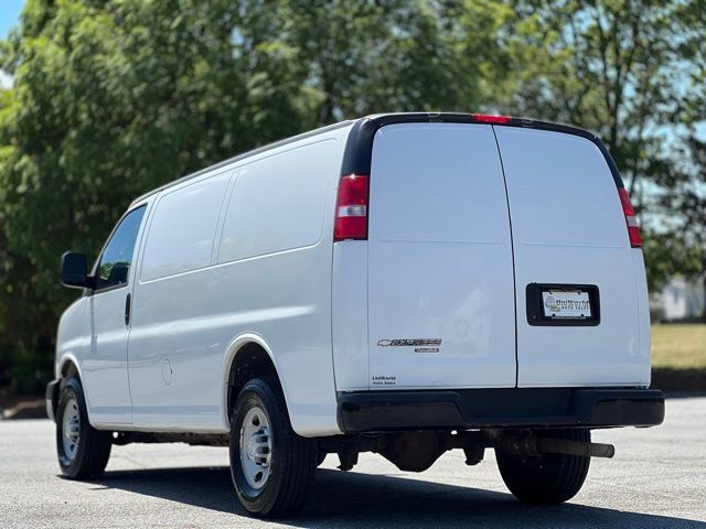 Used 2016 Chevrolet Express 2500 RWD image 7