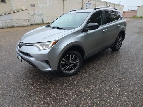 Used 2016 Toyota RAV4 LE AWD/4WD image 3