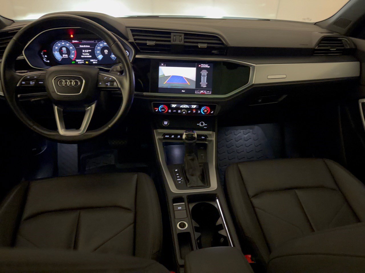 Used 2021 Audi Q3 2.0T Premium w/ Convenience Package AWD/4WD image 17