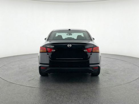 Used 2025 Nissan Altima 2.5 SV image 7