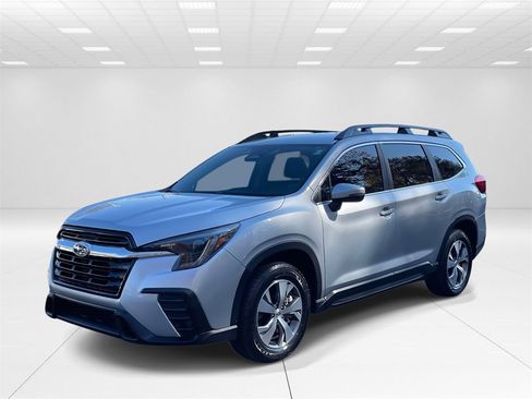 Used 2023 Subaru Ascent Premium w/ Convenience Package image 3