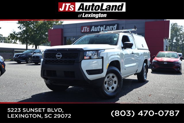 Used 2025 Nissan Frontier S AWD/4WD image 1