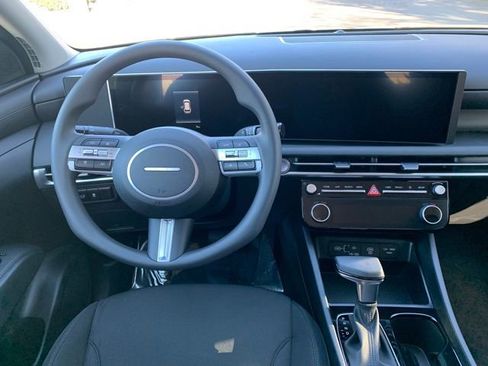 New 2026 Hyundai Tucson SEL image 16