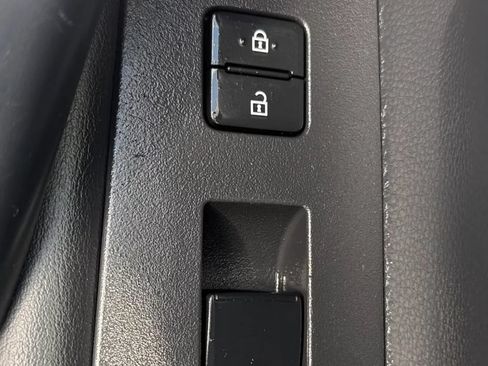 Used 2023 Toyota Corolla SE FWD image 35