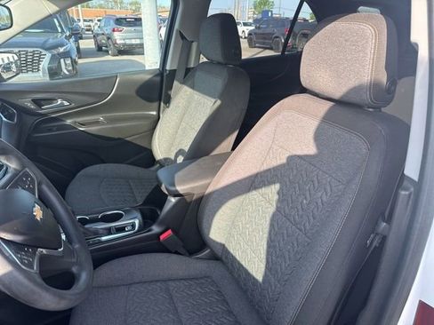 Used 2022 Chevrolet Equinox LT image 13