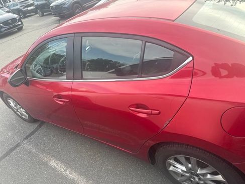Used 2018 MAZDA MAZDA3 Sport w/ Preferred Equipment Package FWD image 8