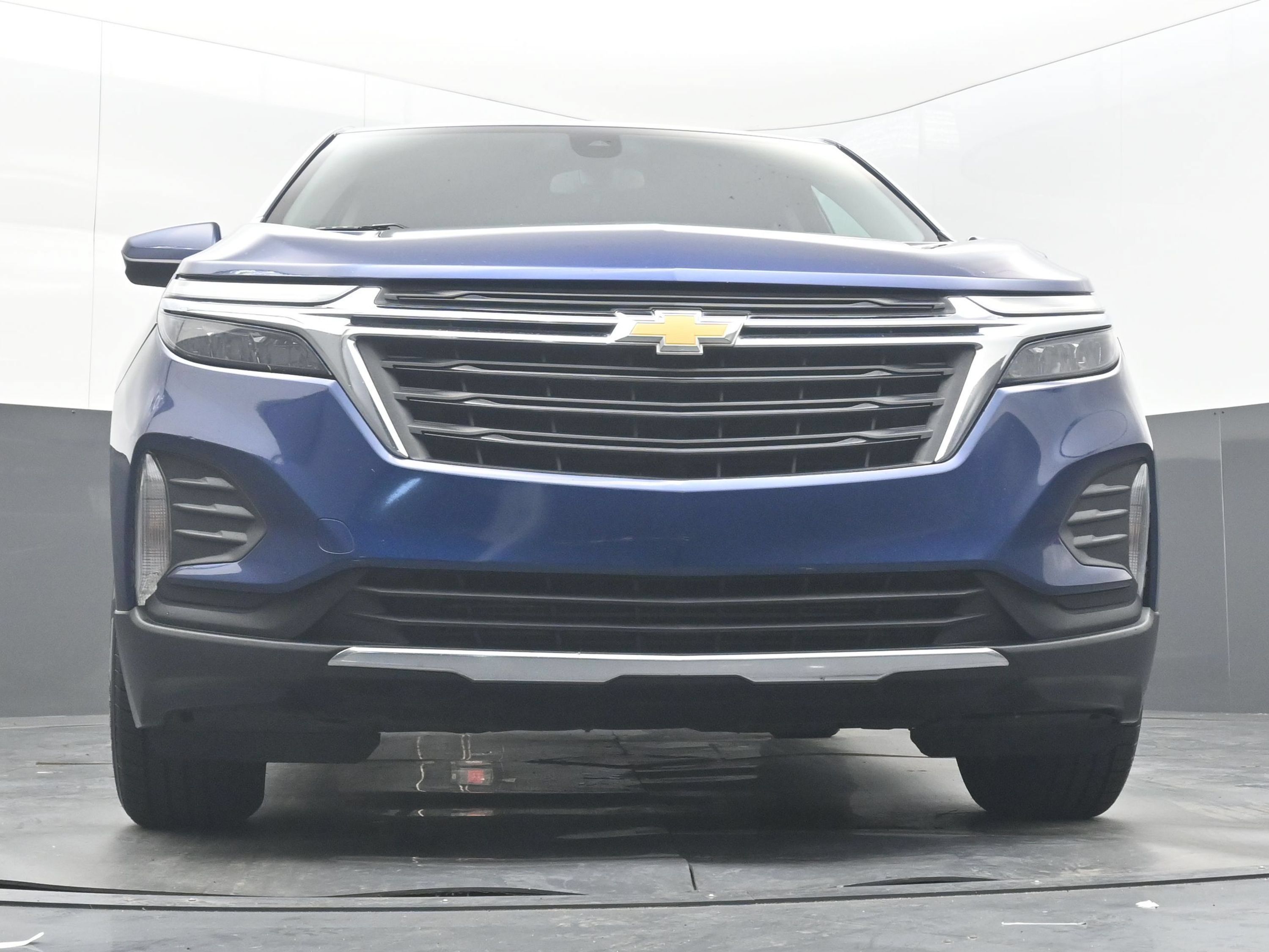 Used 2023 Chevrolet Equinox LT FWD image 24