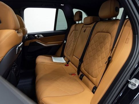 Certified 2024 BMW X5 xDrive40i w/ M Sport Package image 23